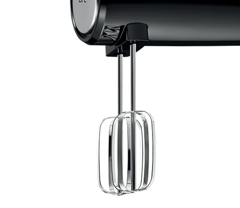 Απεικονίζεται κοντινό στους αναδευτήρες.